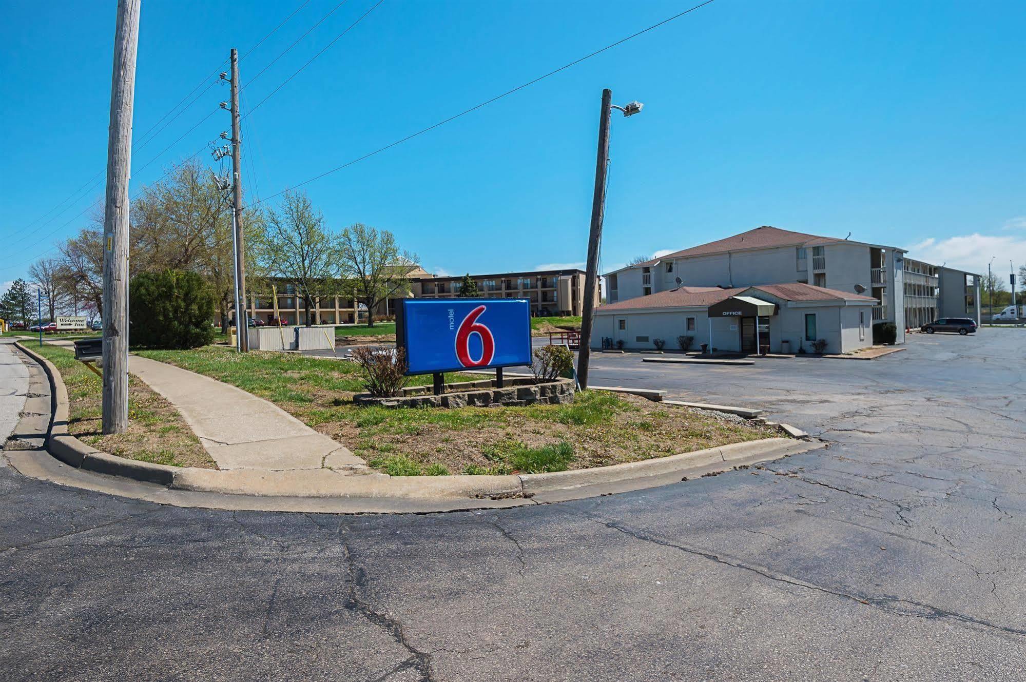 Motel 6-Blue Springs, Mo Kültér fotó