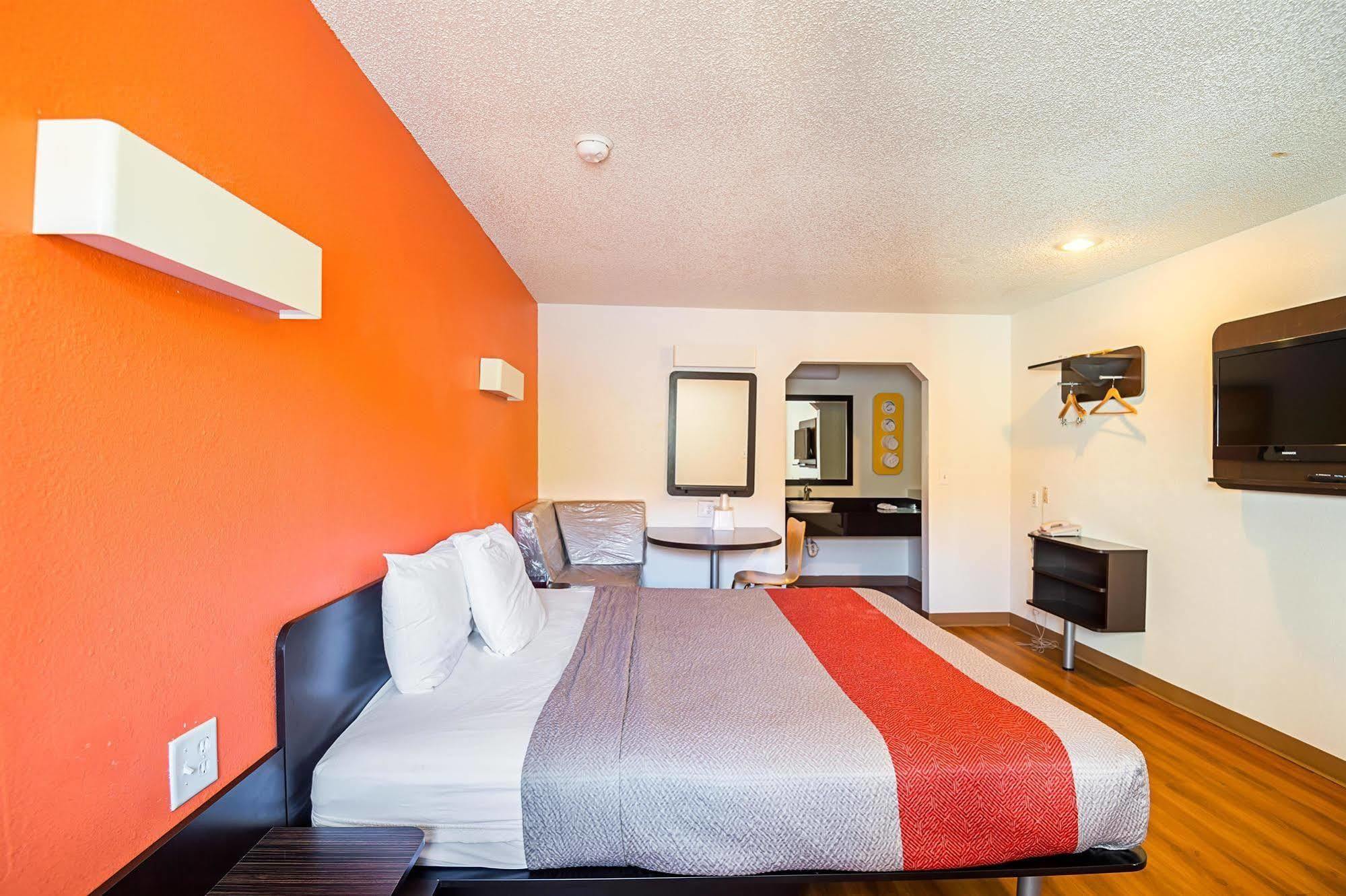 Motel 6-Blue Springs, Mo Kültér fotó