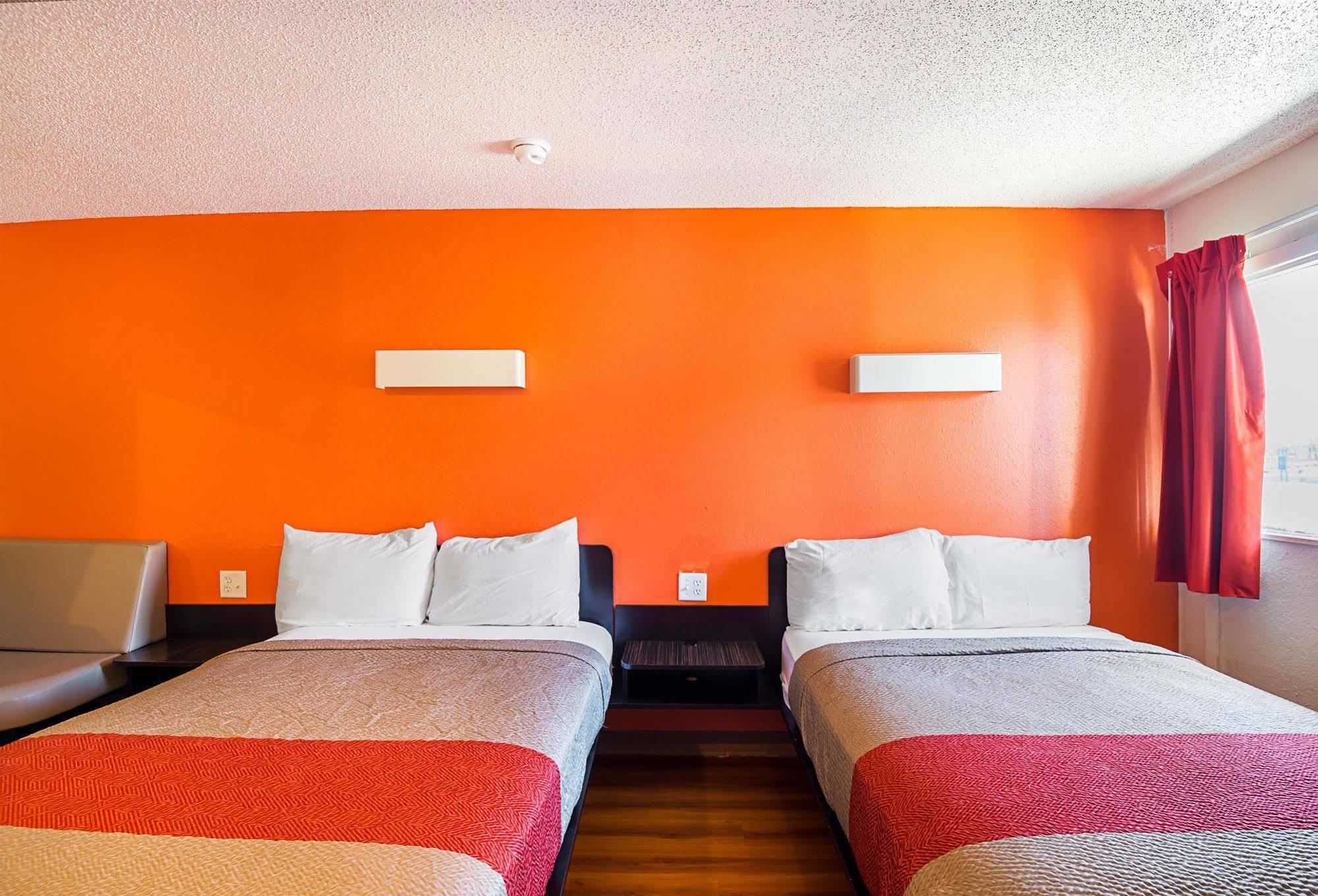 Motel 6-Blue Springs, Mo Kültér fotó