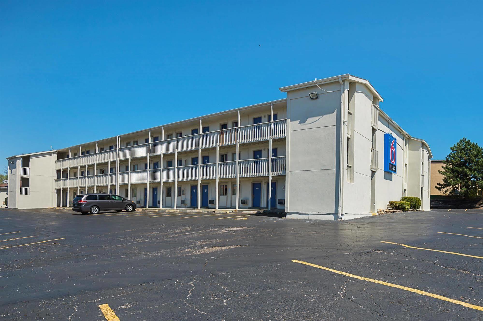 Motel 6-Blue Springs, Mo Kültér fotó