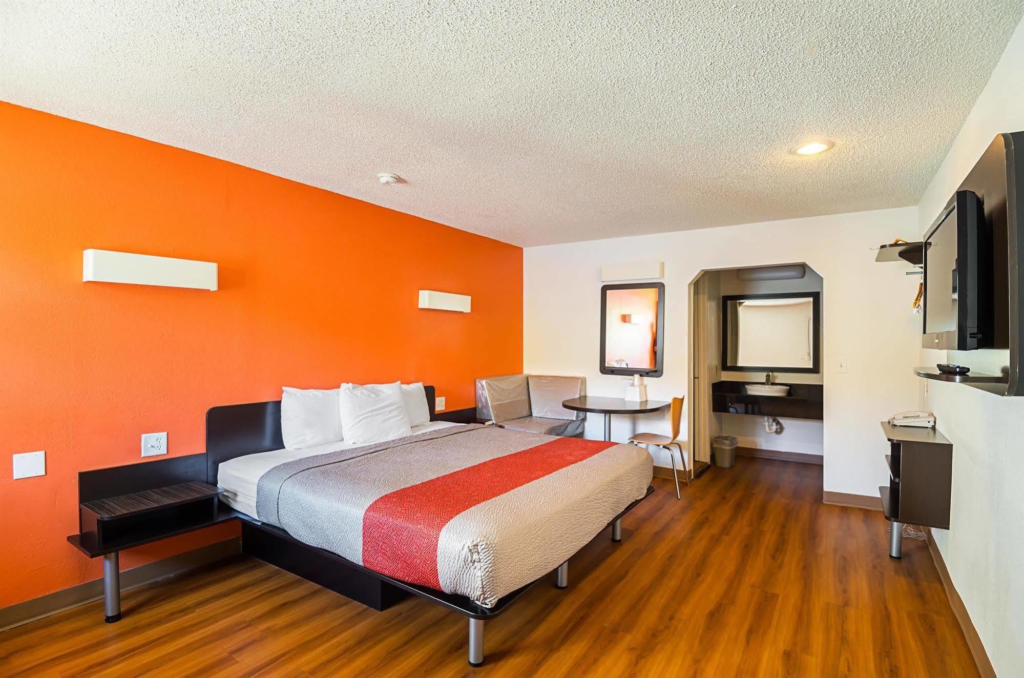 Motel 6-Blue Springs, Mo Kültér fotó